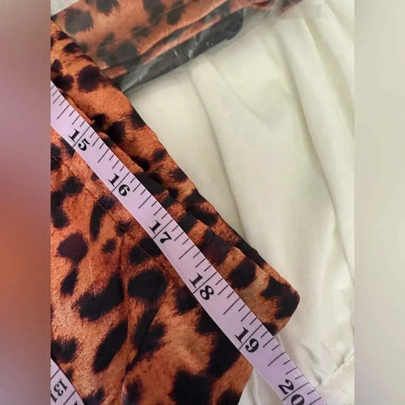 We Are Hah HAHT ECO PJ Set Lanka Leopard Satin Pajamas Unisex NWT $248 - XL - Picture 10 of 10